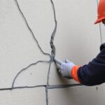 Reparación de grietas y daños en estructuras existentes: guía práctica para técnicos y propietarios