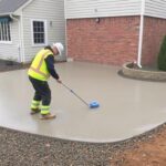 Proteger el hormigón recién colocado cuando llega la lluvia